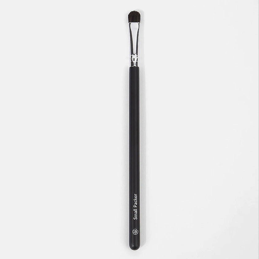 BH COSMETICS Кисть маленькая кисть-уплотнитель Small Packer Brush – фото 2