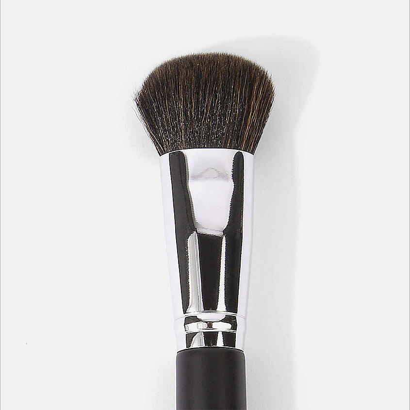 BH COSMETICS Кисть плотная для щек Dense Cheek Brush – фото 2