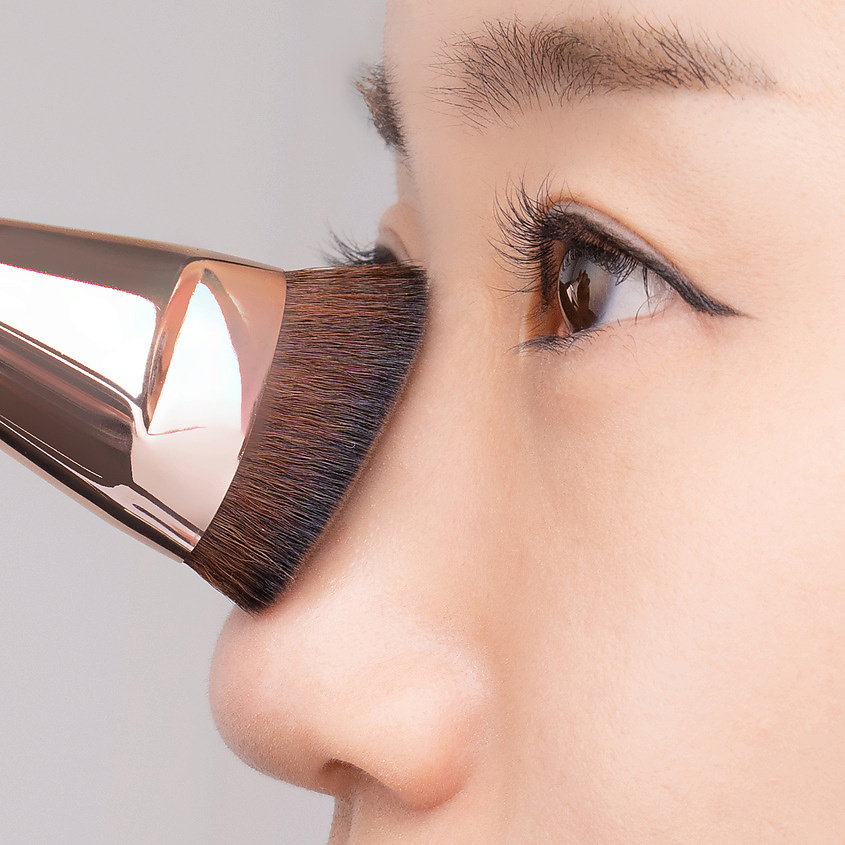 BANILA CO Кисть для нанесения тональной основы Power Fit Foundation Brush – фото 4