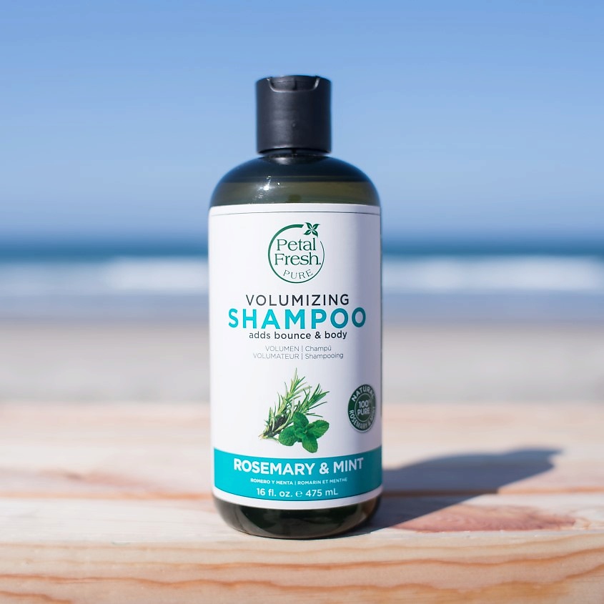 PETAL FRESH Шампунь для волос с экстрактами розмарина и мяты – фото 4