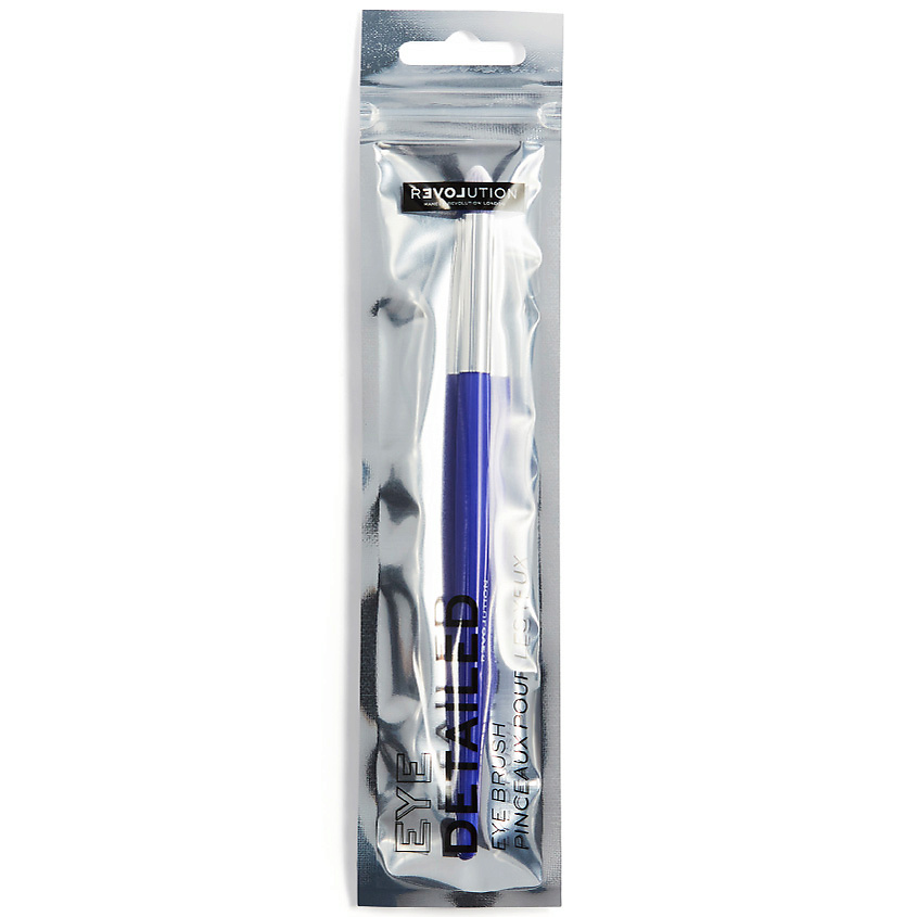 RELOVE REVOLUTION Кисть для растушёвки чётких линий Eye Detailed Eye Brush – фото 3