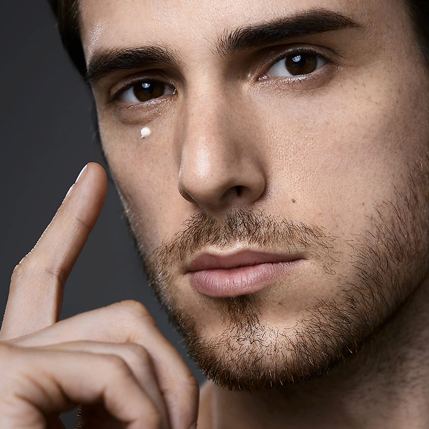 SHISEIDO Восстанавливающий антивозрастной крем для кожи вокруг глаз Men Total Revitalizer Eye – фото 5