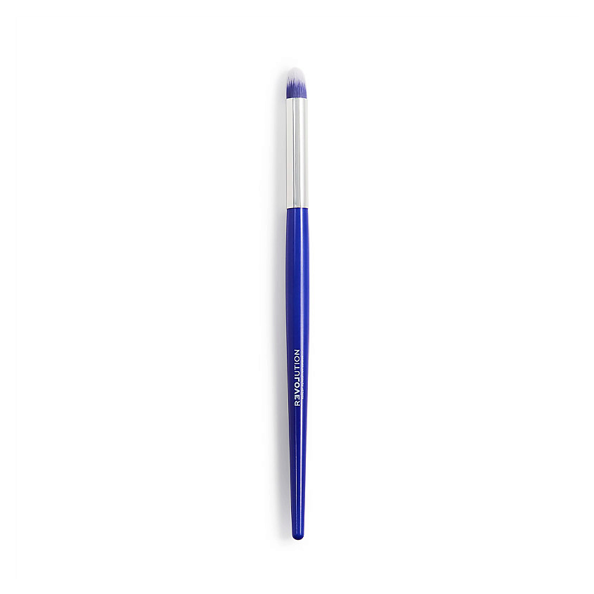 RELOVE REVOLUTION Кисть для растушёвки чётких линий Eye Detailed Eye Brush – фото 2