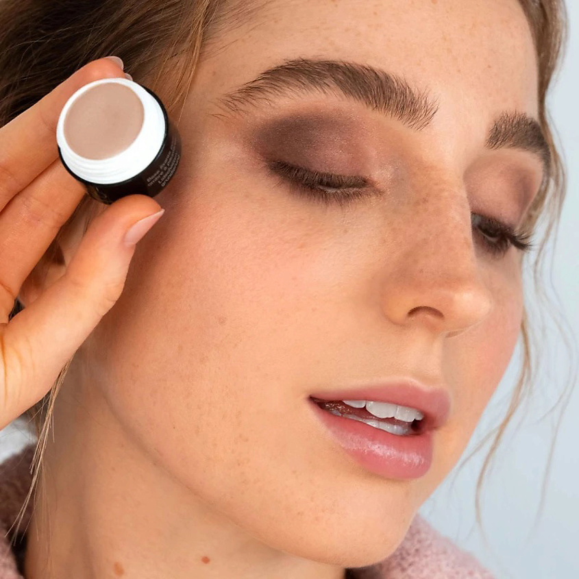 ARTDECO Основа под тени нейтрального цвета Eye Shadow Base – фото 4