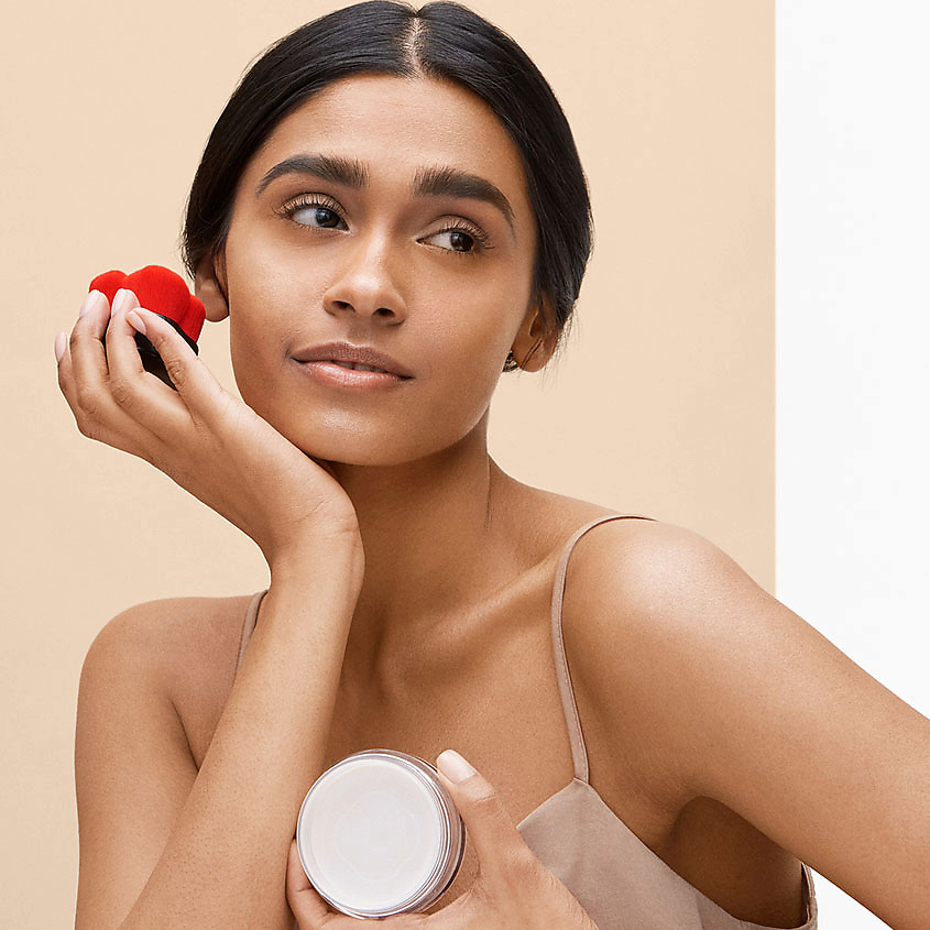 SHISEIDO Невидимая рассыпчатая пудра с шелковистой текстурой Synchro Skin – фото 3