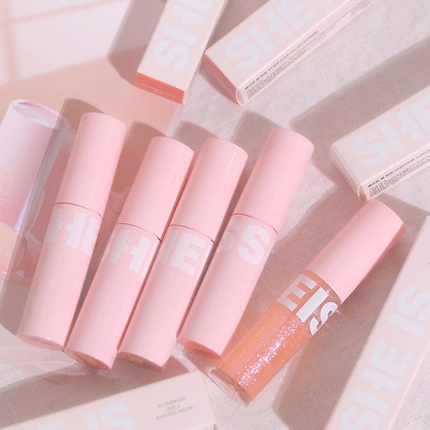 THE BLESSED MOON Тинт для губ Fluffy Lip Tint She Is – фото 2
