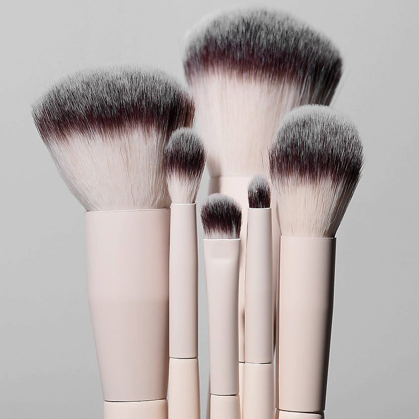INGLOT Набор кистей для макияжа Makeup Brush Set in Silver Case – фото 3