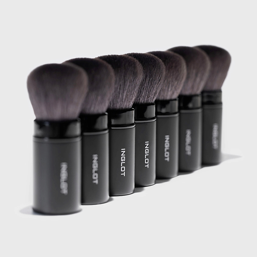 INGLOT Кисть для макияжа лица 61SS Makeup Brush – фото 4