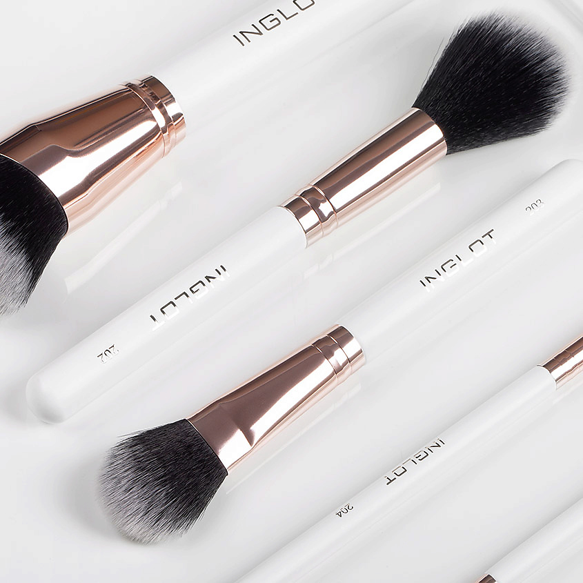 INGLOT Кисть для лица 203 Makeup Brush – фото 4
