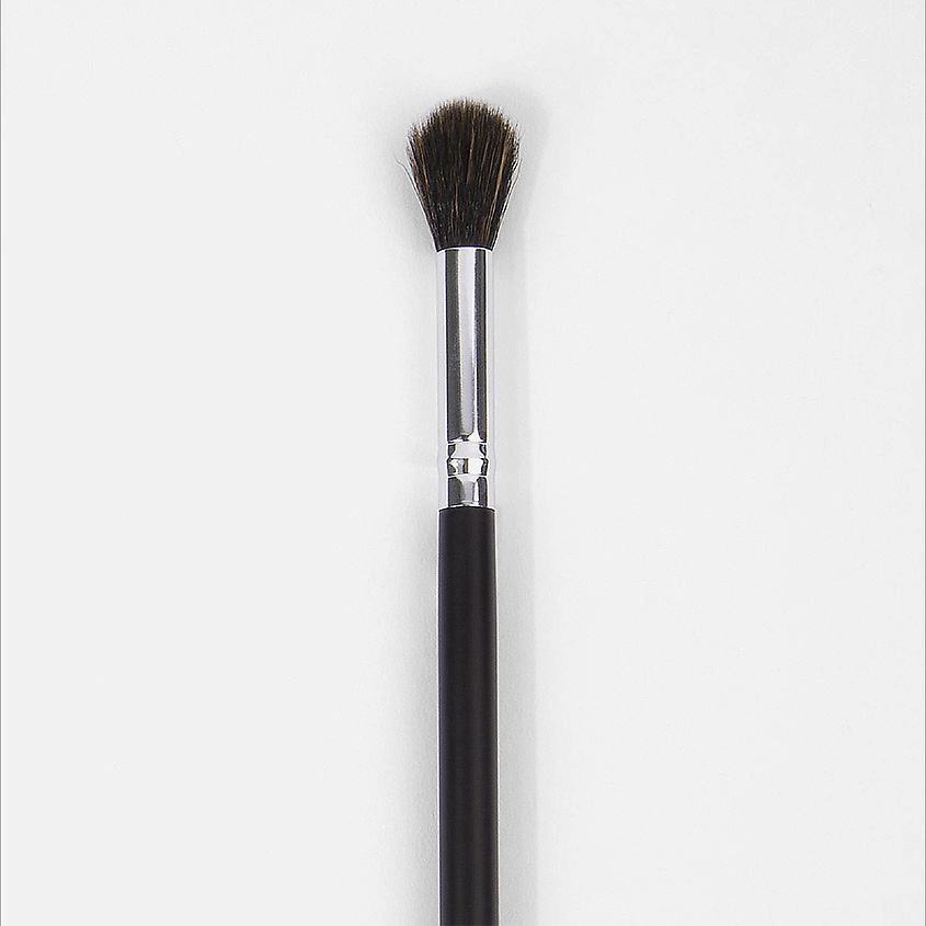 BH COSMETICS Кисть заостренная для складок Tapered Crease Brush – фото 3