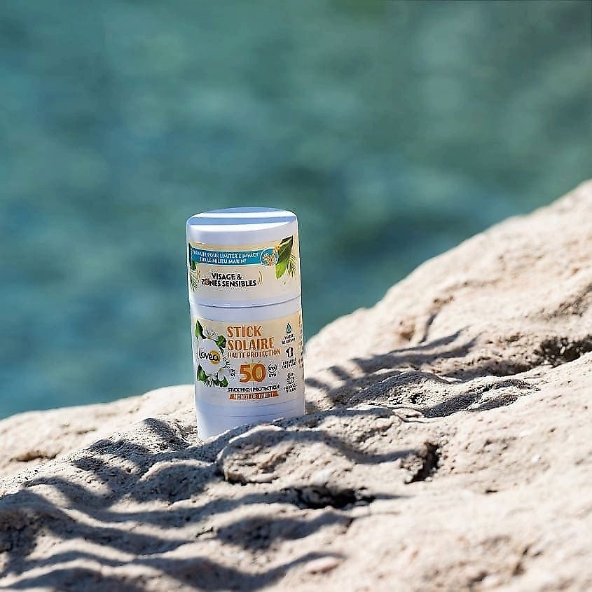 LOVEA Стик для лица и чувствительных зон солнцезащитный SPF50 Stick Solaire – фото 2