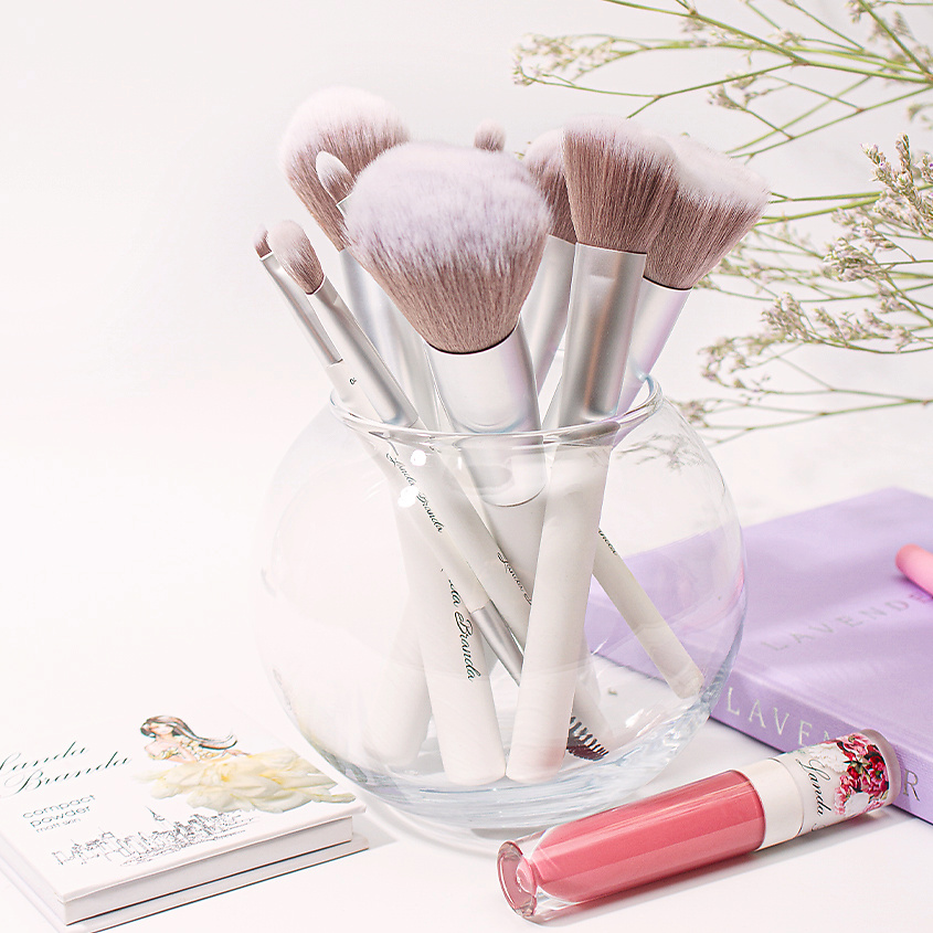 LANDA BRANDA Кисть для нанесения теней EYESHADOW BRUSH – фото 9